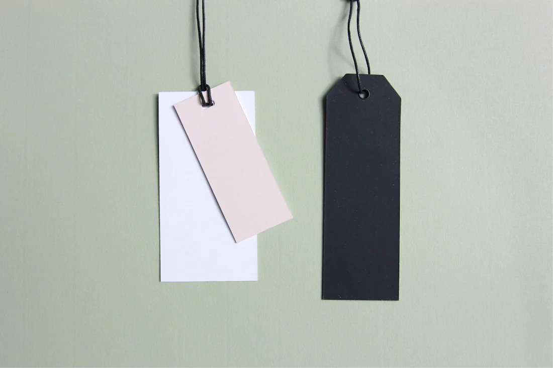 Blank hang tags for clothing